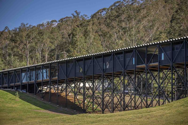 Figure 1 Bridge accommodation